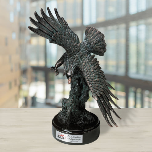 Diving Eagle Trophy | Personalized Corporate Award | 17.5 Inches Tall
