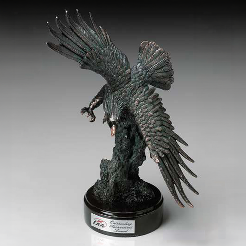 Diving Eagle Trophy | Personalized Corporate Award | 17.5 Inches Tall
